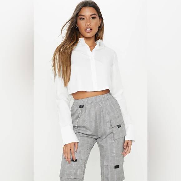 PrettyLittleThing Women's White Cropped Button Down Shirt. Size 2 - Picture 2 of 10